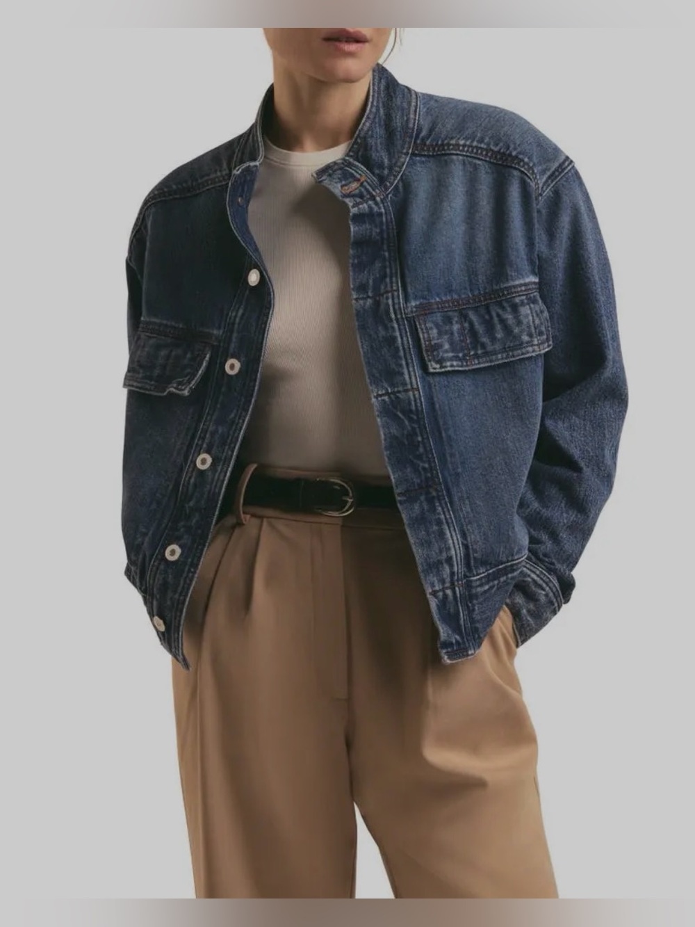 NWT FAVORITE DAUGHTER
The Nikki Denim Jacket SIZE XSmall